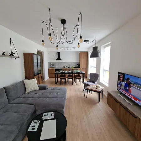 Miejski Z 2 Sypialniami ,garazem I Tarasem Lejlighed