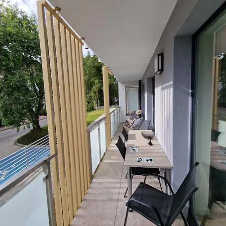 Miejski Z 2 Sypialniami ,garazem I Tarasem * Kołobrzeg